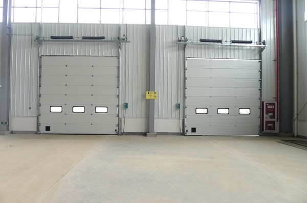 美高門業(yè)：選擇符合國家標(biāo)準(zhǔn)（08cj17）的工業(yè)提升門廠家縮略圖